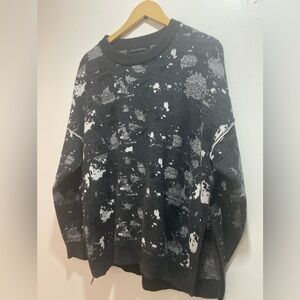 Skull Cashmere Gray and White Sweater